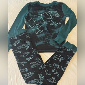 🟢2/$15 Cuddl Dud’s Bear Snug Fit Pajamas, size 8.
